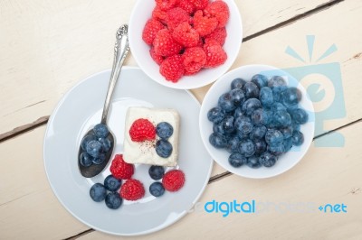 Fresh Raspberry And Blueberry Cake Stock Photo