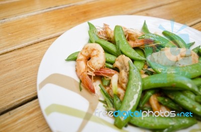 Fried Shrimp, Pork And Sweet Peas Stock Photo