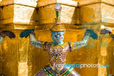 Giant At Wat Prakeaw Temple Stock Photo