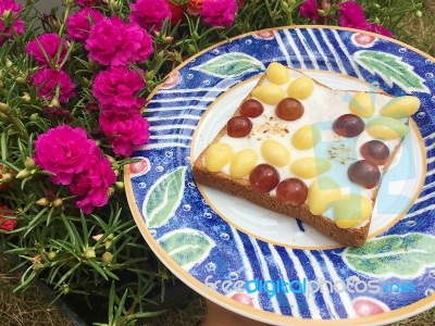 Ginkgo And Grape Mixed Yogurt Spread Stock Photo