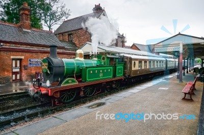 Golden Arrow With Pullman Cars Stock Photo