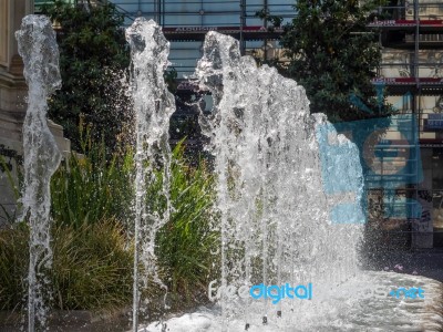 Granada, Andalucia/spain - May 7 : Fountain Surrounding The Monu… Stock Photo