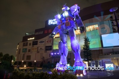 Gundam Rx78-2 With Light Show In Tokyo Stock Photo