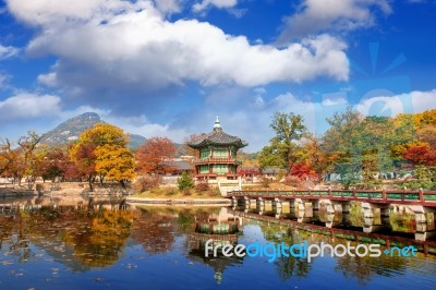 Gyeongbokgung Palace In Autumn,south Korea Stock Photo