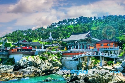 Haedong Yonggungsa Temple And Haeundae Sea In Busan, South Korea… Stock Photo