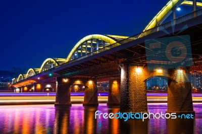 Hangang Bridge At Night In Seoul, South Korea Stock Photo