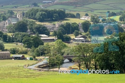 Hawes, Yorkshire/uk - July 28 : View Of Hawes In The Yorkshire D… Stock Photo