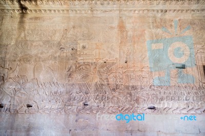 Historic Khmer Bas-relief At Angkor Wat Temple, Cambodia Stock Photo