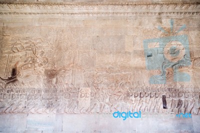 Historic Khmer Bas-relief At Angkor Wat Temple, Cambodia Stock Photo