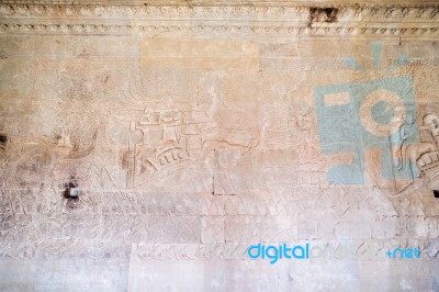 Historic Khmer Bas-relief At Angkor Wat Temple, Cambodia Stock Photo