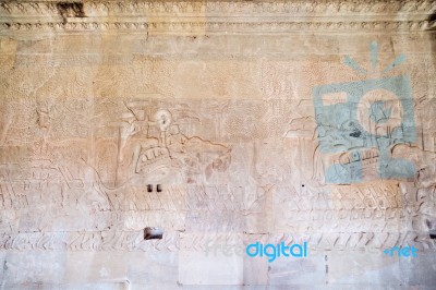 Historic Khmer Bas-relief At Angkor Wat Temple, Cambodia Stock Photo