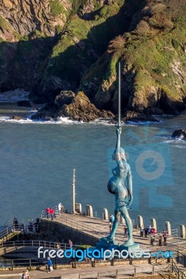 Ilfracombe, Devon/uk - October 19 : View Of Damien Hirst's Verit… Stock Photo