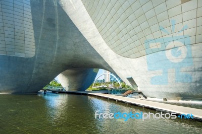 Incheon, South Korea - May 20 : Songdo Central Park Is The Green Space Plan,inspired By Nyc. Photo Taken May 20,2015 In Incheon, South Korea Stock Photo