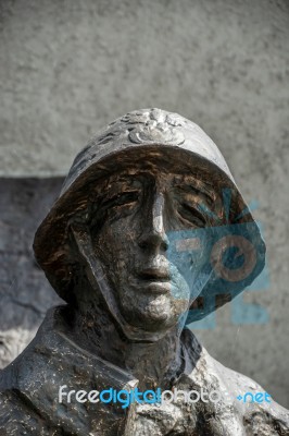 Insurgents Memorial To Polish Fighters Of Warsaw Uprising In War… Stock Photo