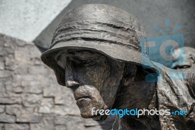 Insurgents Memorial To Polish Fighters Of Warsaw Uprising In War… Stock Photo