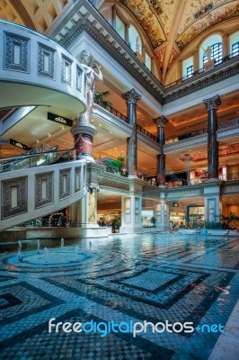 Interior Forum Shopping Mall In Las Vegas Stock Photo