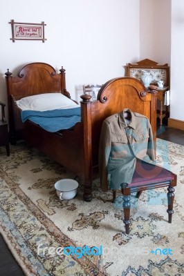 Interior Of Llwyn-yr-eos Farmstead At St Fagans National History… Stock Photo