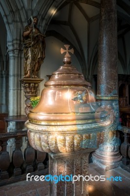 Interior View Of St. Vitus Church In Krumlov Stock Photo