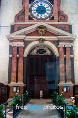 Interior View Of Verona Cathedral Stock Photo