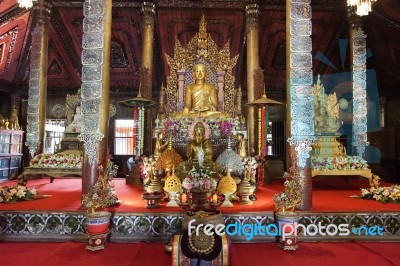 Into The Nantaram Temple Museum In Phayao, Thailand Stock Photo