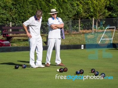 Isle Of Thorns, Sussex/uk - September 11 : Lawn Bowls Match At I… Stock Photo