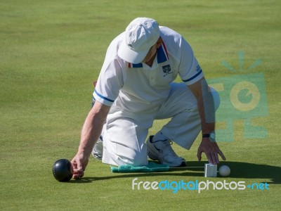 Isle Of Thorns, Sussex/uk - September 11 : Lawn Bowls Match At I… Stock Photo