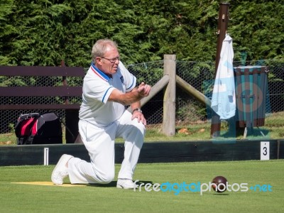 Isle Of Thorns, Sussex/uk - September 11 : Lawn Bowls Match At I… Stock Photo