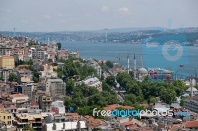 Istanbul, Turkey - May 24 : View Of Buildings Along The Bosphorus In Istanbul Turkey On May 24, 2018 Stock Photo