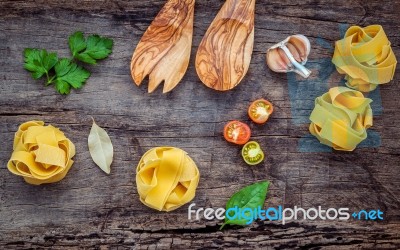 Italian Foods Concept And Menu Design. Dried Homemade Fettuccine… Stock Photo