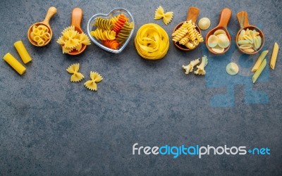 Italian Foods Concept And Menu Design. Various Kind Of Pasta Far… Stock Photo