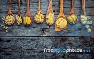 Italian Foods Concept And Menu Design. Various Kind Of Pasta Far… Stock Photo