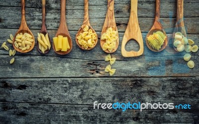 Italian Foods Concept And Menu Design. Various Kind Of Pasta Far… Stock Photo