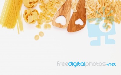 Italian Foods Concept And Menu Design. Various Kind Of Pasta Far… Stock Photo