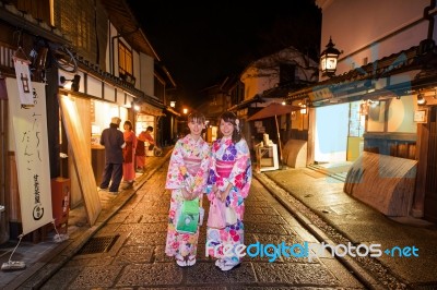 Japanese Girls With Kimono At Higashiyama Old Town Stock Photo