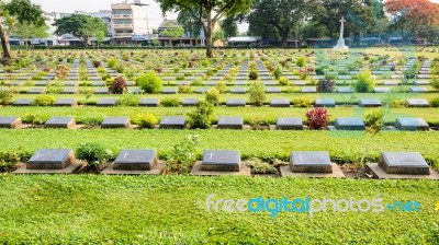 Kanchanaburi War Cemetery (don Rak) Stock Photo