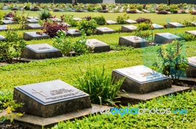 Kanchanaburi War Cemetery (don Rak) Stock Photo