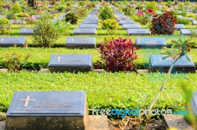 Kanchanaburi War Cemetery (don Rak) Stock Photo