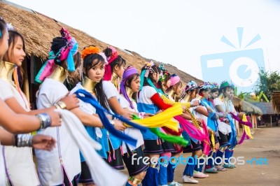 Karen Tribal Girls From Padaung Long Neck Hill Tribe Village Stock Photo