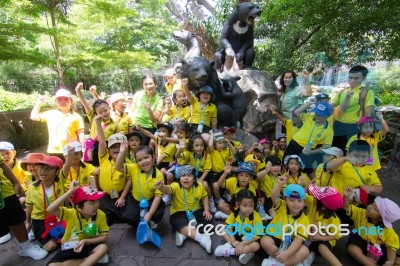 Kindergarten Students Visit The Zoo, In The Jul 15, 2016. Bangkok Thailand Stock Photo