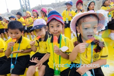 Kindergarten Students Visit The Zoo, In The Jul 15, 2016. Bangkok Thailand Stock Photo