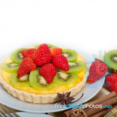 Kiwi And Strawberry Pie Tart Stock Photo