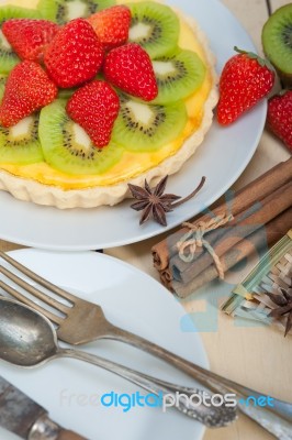 Kiwi And Strawberry Pie Tart Stock Photo