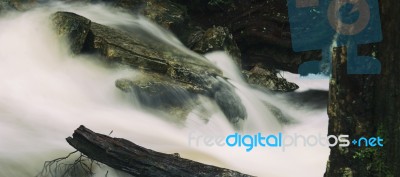 Knyvet Falls In Cradle Mountain Stock Photo