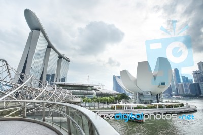 Landscape Of The Artscience Museum, Helix Bridge And Marina Bay Stock Photo