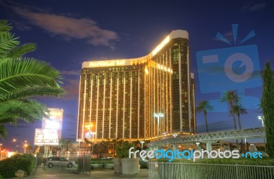 Las Vegas - Feb 3: Sunset View Of Mandalay Bay Hotel And Casino Stock Photo