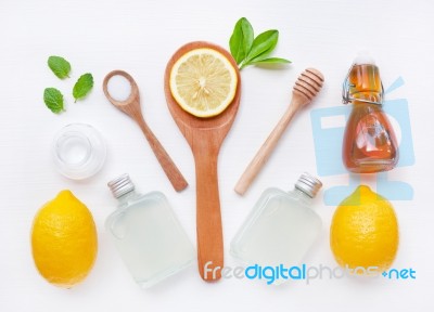 Lemon Juice, Lemonade With Fresh Lemon, Honey, Mint And Salt . H… Stock Photo