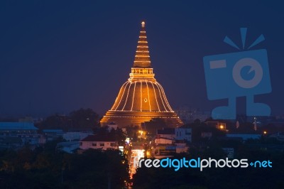 Ligth Up Phra Pathom Chedi Nakornpathom Thailand Stock Photo