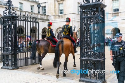 London - July 30 : Kings Troop Royal Horse Artillery In Whitehal… Stock Photo