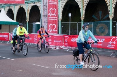 London To Brigton Cycle Ride To Raise Money For The British Hear… Stock Photo