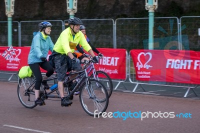 London To Brigton Cycle Ride To Raise Money For The British Hear… Stock Photo